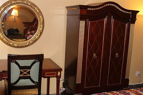 Redondo Beach Inn-Lax (Adults Only) Гардина Экстерьер фото