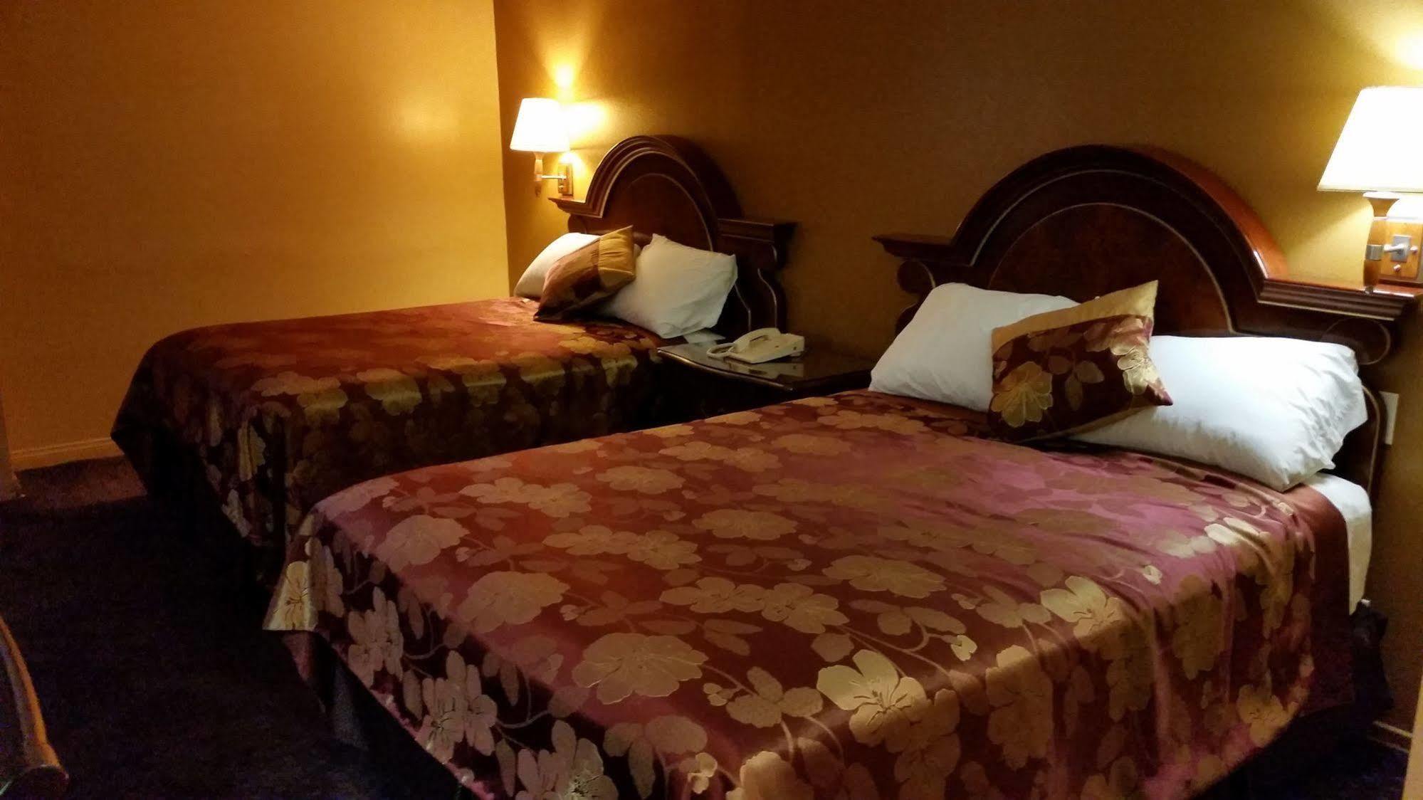 Redondo Beach Inn-Lax (Adults Only) Гардина Экстерьер фото